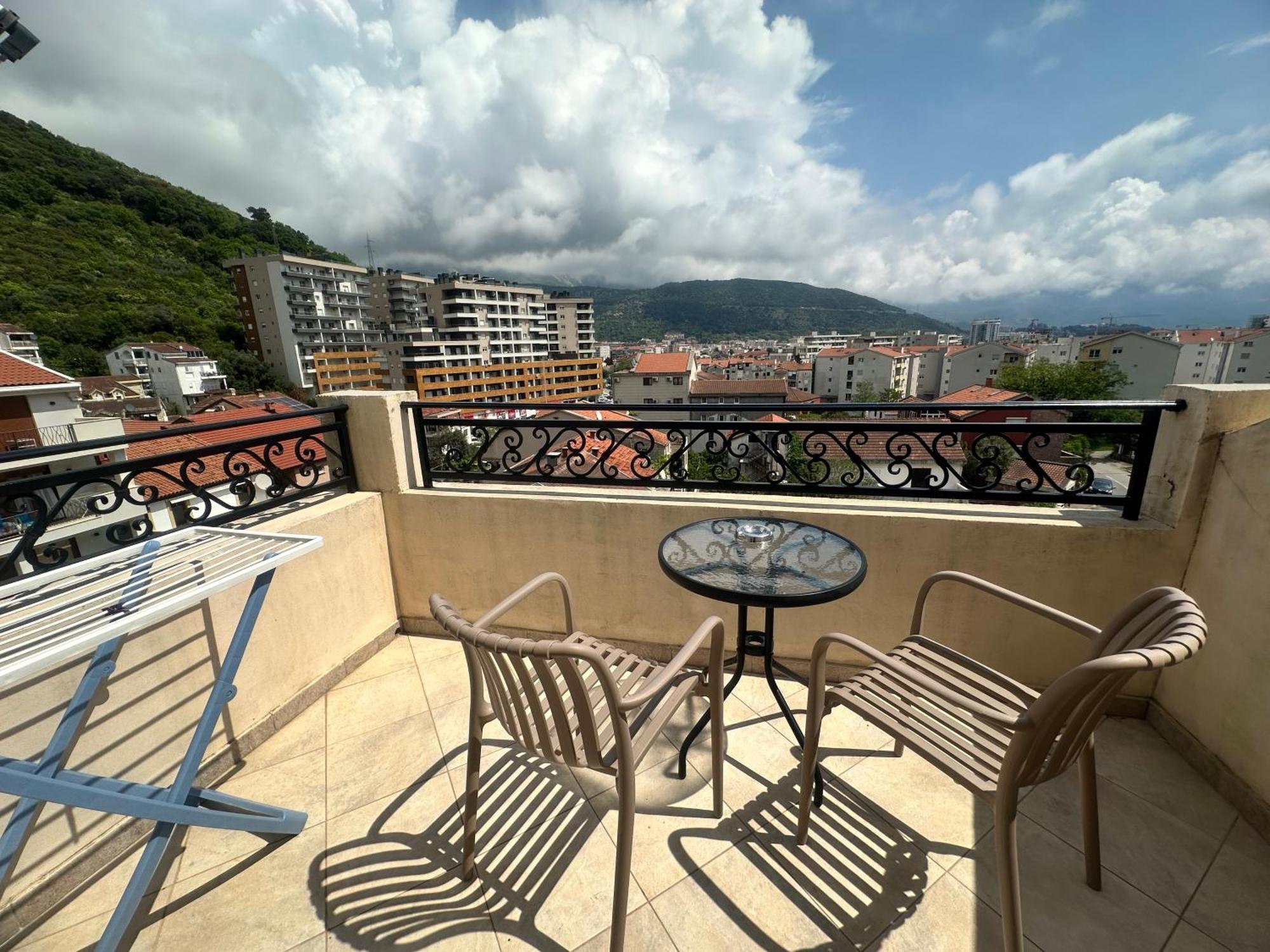 Apartments Manojlovic Budva Eksteriør billede