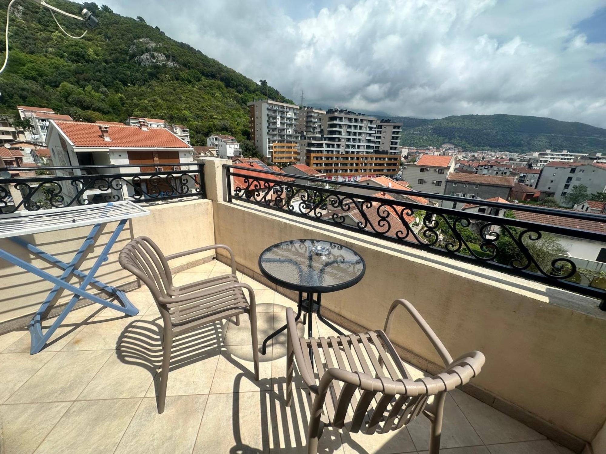Apartments Manojlovic Budva Eksteriør billede